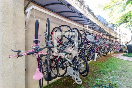 Apartamento à venda com 48m², 2 quartos e 1 vaga Apartamento à venda com 48m², 2 quartos e 1 vagaBicicletário