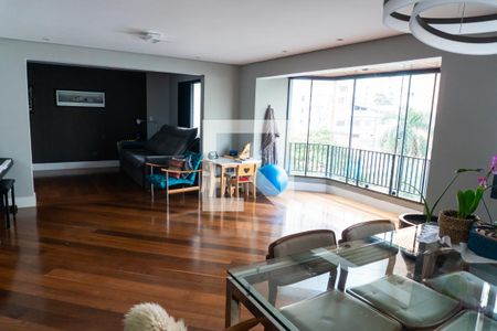 Sala de Estar de apartamento à venda com 3 quartos, 150m² em Vila Mascote, São Paulo