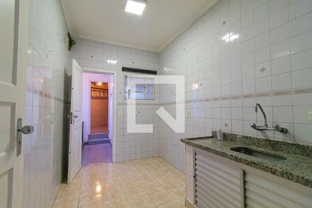 Cozinha 1 de casa à venda com 3 quartos, 154m² em Bela Vista, São Paulo