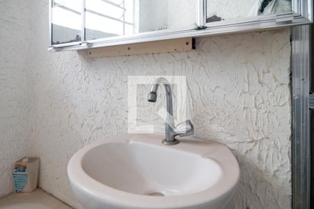 Casa para alugar com 100m², 2 quartos e 2 vagas Casa para alugar com 100m², 2 quartos e 2 vagasBanheiro Social