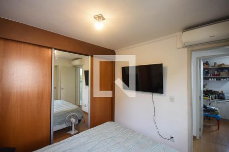 Apartamento à venda com 118m², 3 quartos e 2 vagas Apartamento à venda com 118m², 3 quartos e 2 vagasSuíte