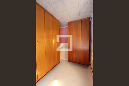 Closet de casa à venda com 3 quartos, 270m² em Vila Primavera, São Paulo