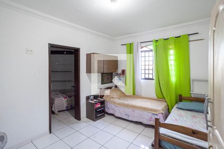 Suíte  de casa à venda com 5 quartos, 300m² em São Salvador, Belo Horizonte