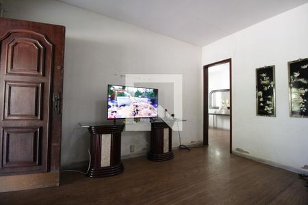 Sala de casa à venda com 3 quartos, 250m² em Alípio de Melo, Belo Horizonte