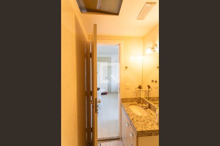 Lavabo da Sala de apartamento à venda com 4 quartos, 265m² em Carmo, Belo Horizonte