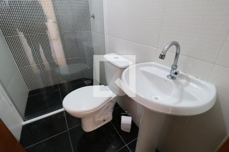 Banheiro de apartamento para alugar com 1 quarto, 40m² em Vila Butantã, São Paulo