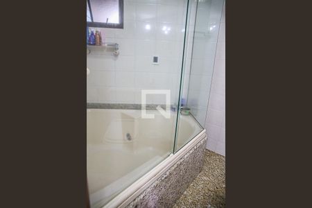 Apartamento para alugar com 207m², 3 quartos e 2 vagas Apartamento para alugar com 207m², 3 quartos e 2 vagasBanheiro da Suíte 3