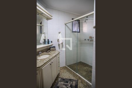 Apartamento para alugar com 207m², 3 quartos e 2 vagas Apartamento para alugar com 207m², 3 quartos e 2 vagasBanheiro da Suíte 2