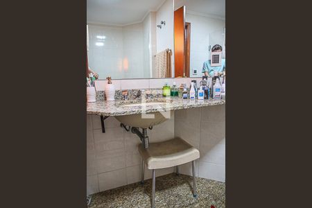 Apartamento para alugar com 207m², 3 quartos e 2 vagas Apartamento para alugar com 207m², 3 quartos e 2 vagasBanheiro da Suíte 1