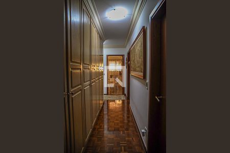 Apartamento para alugar com 207m², 3 quartos e 2 vagas Apartamento para alugar com 207m², 3 quartos e 2 vagasCorredor