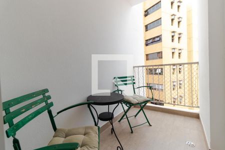 Sacada de apartamento à venda com 1 quarto, 57m² em Vila Itapura, Campinas