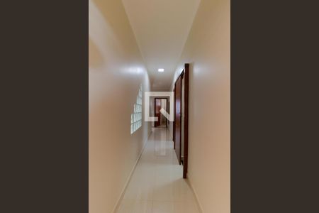 Corredor de casa à venda com 3 quartos, 387m² em Jardim Eulina, Campinas