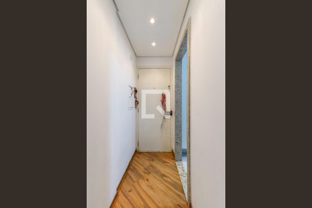 Corredor Entrada de apartamento para alugar com 3 quartos, 80m² em Vila Guilherme, São Paulo