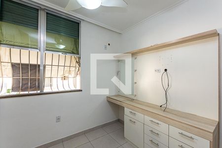 Quarto 2 de apartamento para alugar com 2 quartos, 60m² em Barreto, Niterói