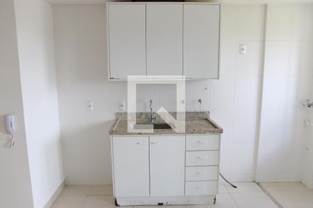 Cozinha e Área de Serviço de apartamento para alugar com 2 quartos, 55m² em Jardim Leblon, Goiânia