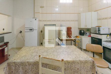 Casa à venda com 600m², 3 quartos e 2 vagas Casa à venda com 600m², 3 quartos e 2 vagasCozinha