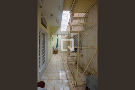 Casa à venda com 600m², 3 quartos e 2 vagas Casa à venda com 600m², 3 quartos e 2 vagasEdícula- 2