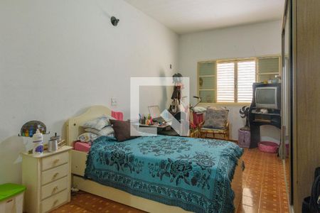 Casa à venda com 600m², 3 quartos e 2 vagas Casa à venda com 600m², 3 quartos e 2 vagasQuarto