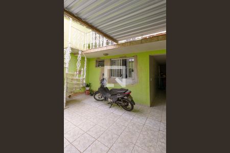 Casa à venda com 600m², 3 quartos e 2 vagas Casa à venda com 600m², 3 quartos e 2 vagasQuintal