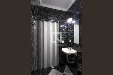 Banheiro de casa para alugar com 1 quarto, 50m² em Jardim São Gabriel, São Paulo