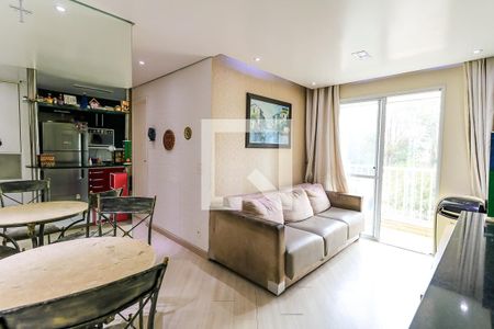 Sala de apartamento para alugar com 2 quartos, 49m² em Vila Suzana, São Paulo