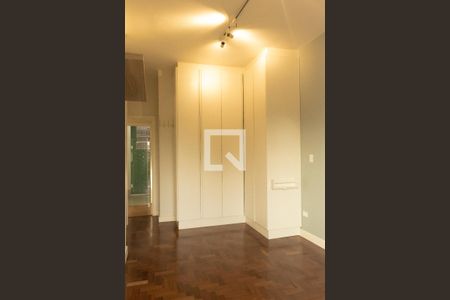 Quarto de apartamento à venda com 1 quarto, 68m² em Pinheiros, São Paulo