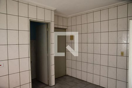 Cozinha de apartamento para alugar com 1 quarto, 40m² em Jardim Santa Tereza, Embu das Artes