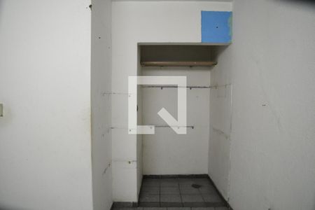 Quarto 1  de apartamento para alugar com 2 quartos, 60m² em Jardim Santa Tereza, Embu das Artes