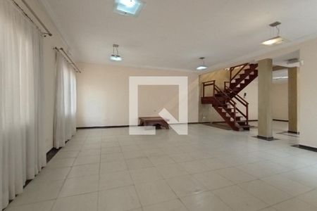 Sala de Estar de casa à venda com 3 quartos, 300m² em Vila Santo Henrique, São Paulo