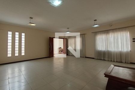 Sala de Estar de casa à venda com 3 quartos, 300m² em Vila Santo Henrique, São Paulo