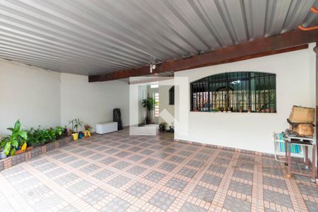 Garagem de casa à venda com 3 quartos, 120m² em Vila Marieta, São Paulo