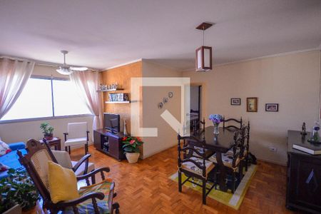 Apartamento à venda com 74m², 2 quartos e 1 vagaSala