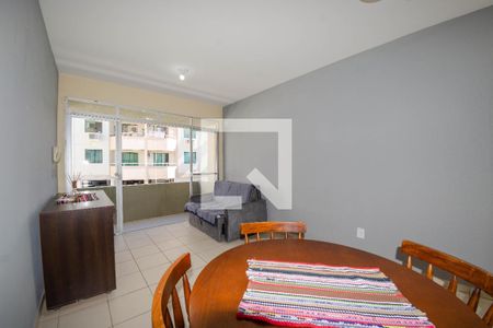 Sala de apartamento para alugar com 2 quartos, 64m² em Córrego Grande, Florianópolis