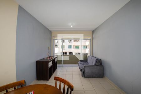 Sala de apartamento para alugar com 2 quartos, 64m² em Córrego Grande, Florianópolis