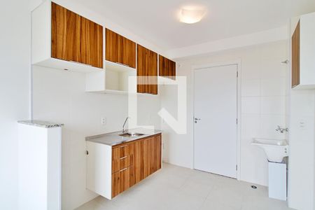 Sala/Cozinha de apartamento para alugar com 2 quartos, 33m² em Parque Munhoz, São Paulo