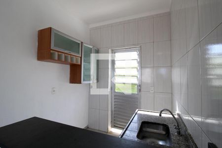 Cozinha de kitnet/studio para alugar com 1 quarto, 27m² em Jardim Gonçalves, Sorocaba