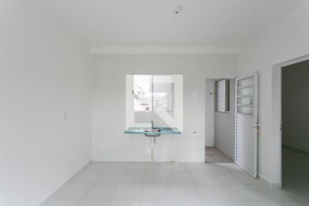 Sala e Cozinha de apartamento para alugar com 2 quartos, 43m² em Vila Ré, São Paulo