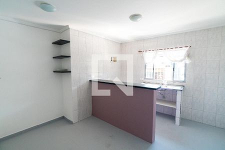 Sala/Cozinha de casa para alugar com 1 quarto, 32m² em Americanópolis, São Paulo