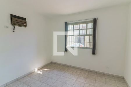 Quarto 1 de casa para alugar com 2 quartos, 120m² em Jardim Bonfiglioli, São Paulo