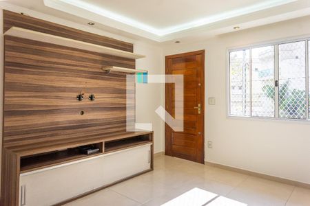 Sala de casa à venda com 2 quartos, 120m² em Chácara Seis de Outubro, São Paulo