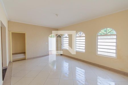 Sala de casa à venda com 3 quartos, 155m² em Jardim Marcia, Campinas