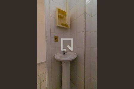 Studio para alugar com 30m², 1 quarto e sem vaga Studio para alugar com 30m², 1 quarto e sem vagaBanheiro