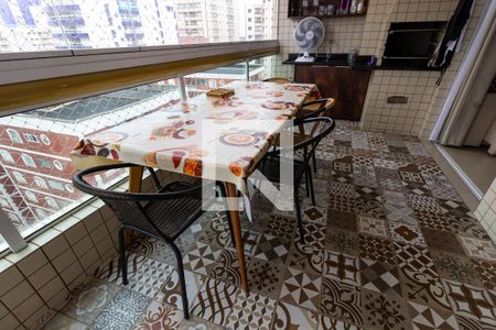 Detalhe da varanda de apartamento para alugar com 3 quartos, 80m² em Vila Tupi, Praia Grande