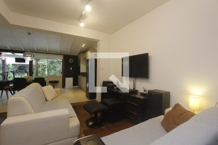 Sala de casa de condomínio à venda com 3 quartos, 120m² em Jardim Itu, Porto Alegre