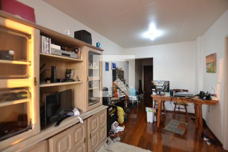 Sala de apartamento para alugar com 3 quartos, 86m² em Vila Assunção, Porto Alegre