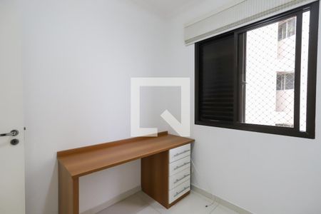 Quarto 1 de apartamento à venda com 2 quartos, 61m² em Vila Romero, São Paulo