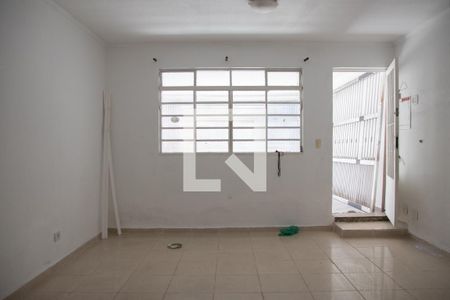 Sala de casa para alugar com 4 quartos, 120m² em Vila Mazzei, São Paulo