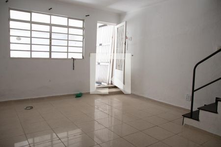 Sala de casa para alugar com 4 quartos, 120m² em Vila Mazzei, São Paulo