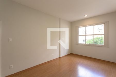 Quarto 1 de apartamento para alugar com 3 quartos, 110m² em Santo Antônio, Belo Horizonte