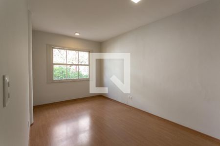 Quarto 1 de apartamento para alugar com 3 quartos, 110m² em Santo Antônio, Belo Horizonte